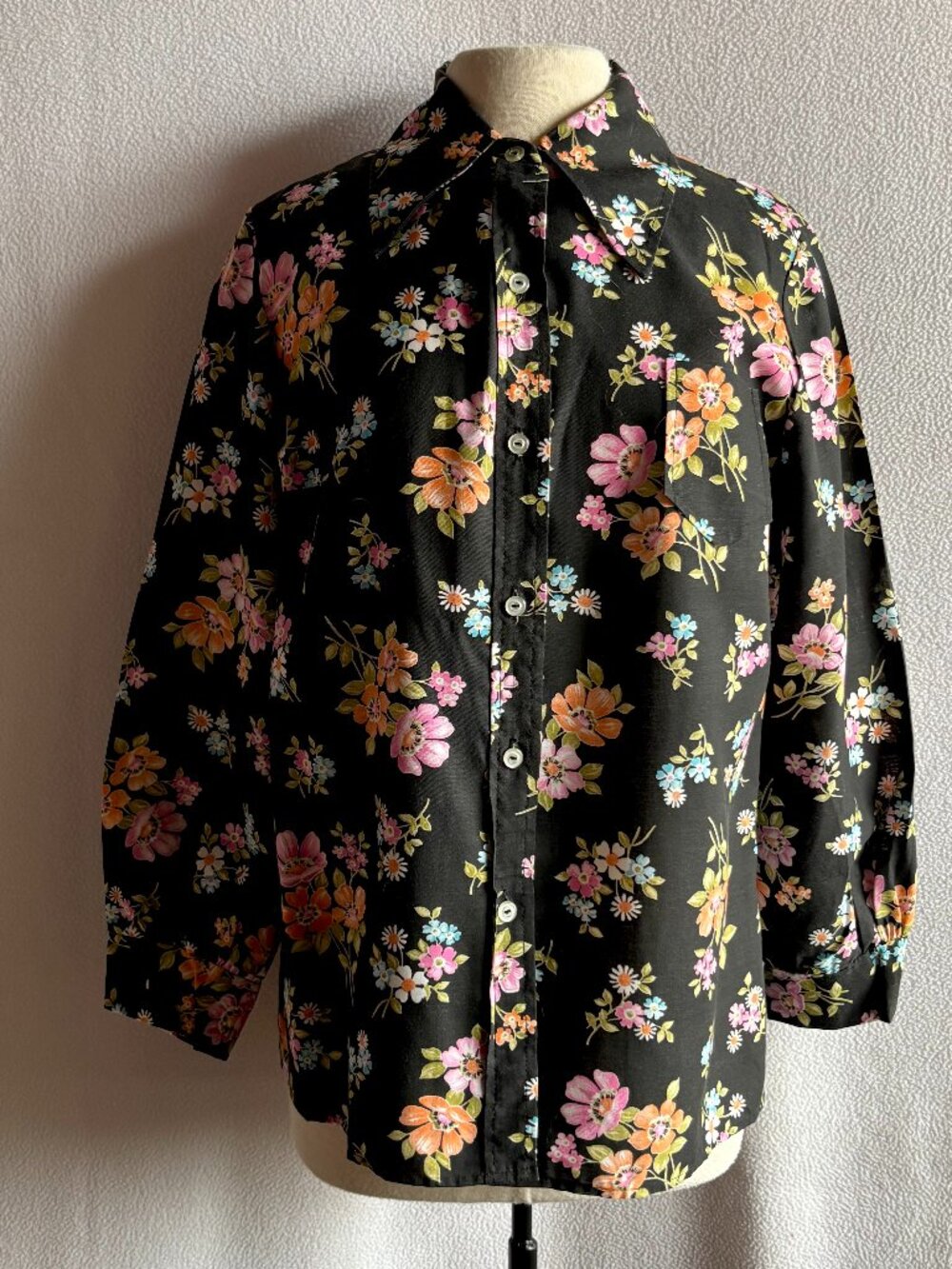 Vintage 1970s Black Floral Long Sleeve Dagger Collar Blouse